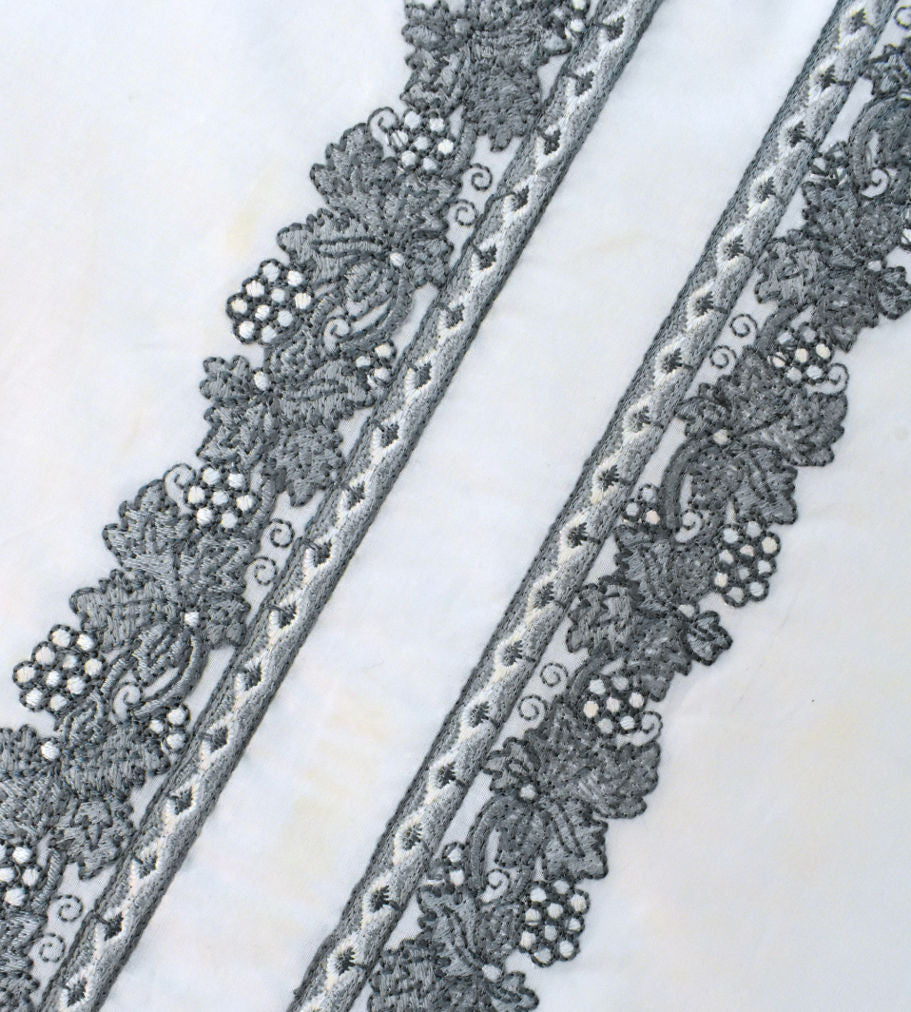 Classic White Kashmiri Embroidered Kurta Pajama - SU-CC-038 - Unstitched